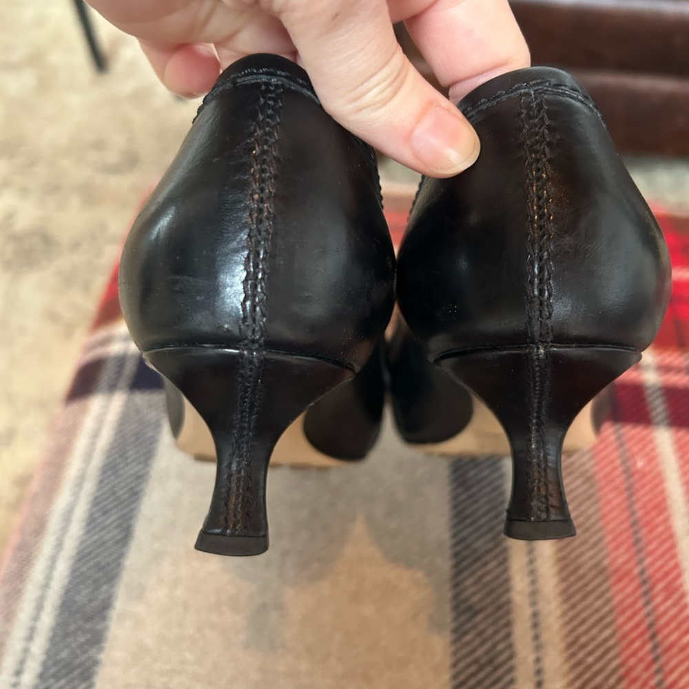 Bottega Veneta black leather pump - Picture 2 of 7